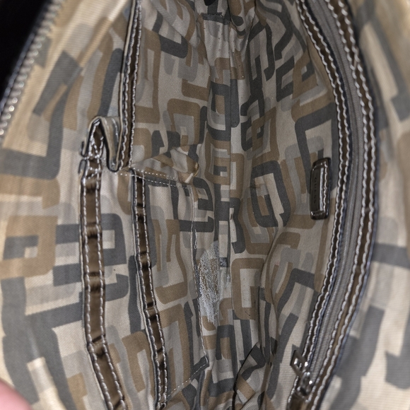 Guess Handbag - Picture 3 of 3